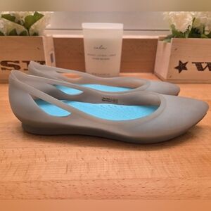 Crocs Rio Translucent Gray Pointed Toe Ballet Flats Jelly Shoes Women's Size 8